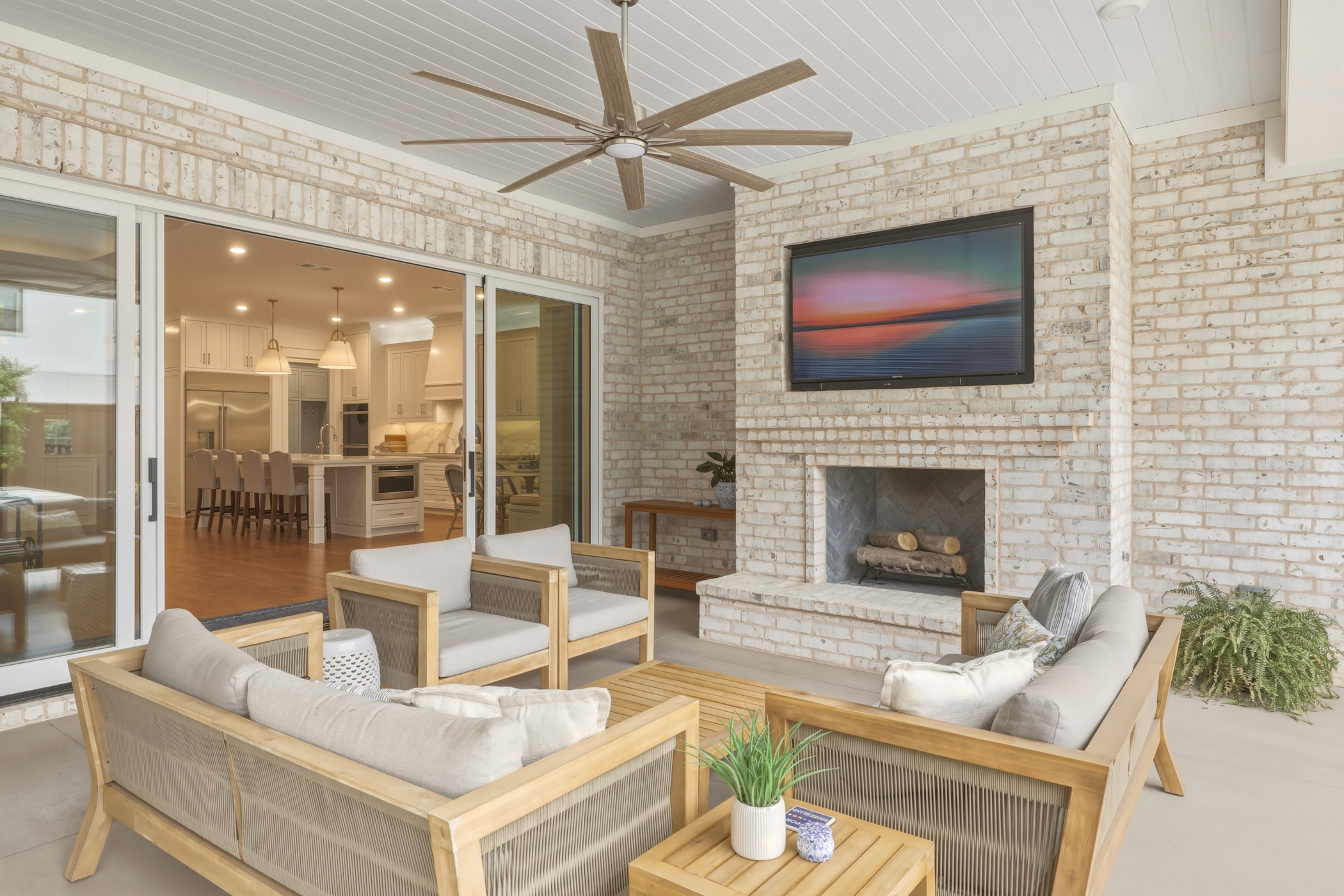 Covered patio with fireplace